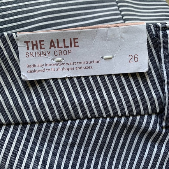Lane Bryant Allie Skinny Crop Pant NWT Size 26 - Picture 5 of 6